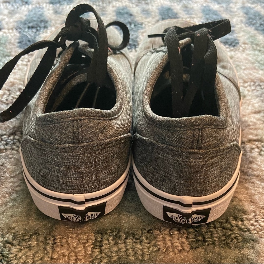 Vans - Picture 3 of 4